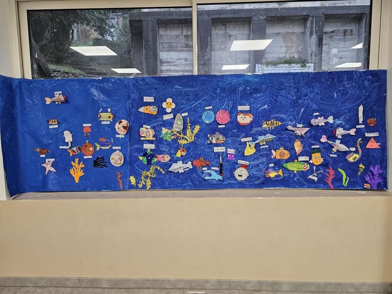 Institut-Valsainte-fresque-poissons-