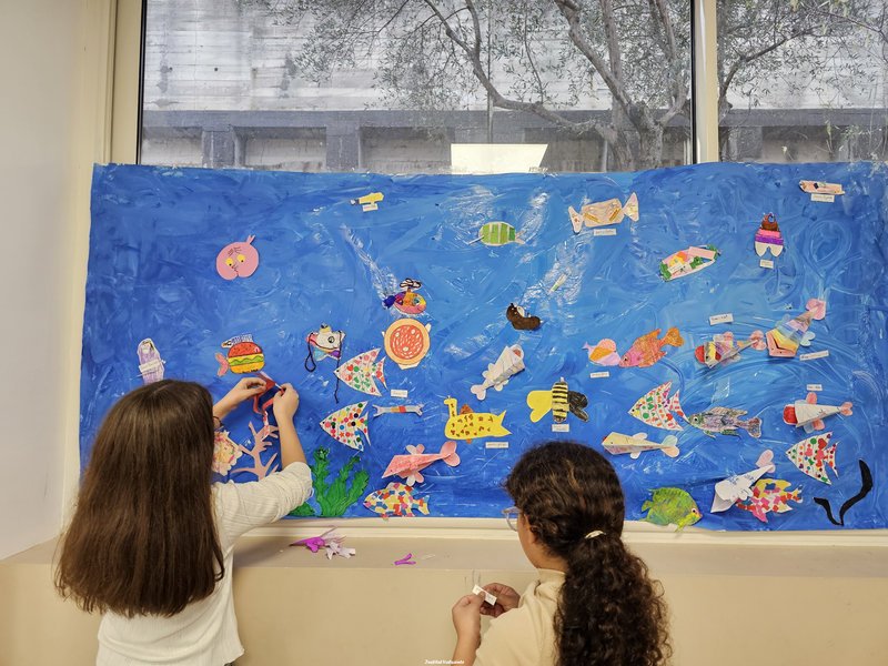 Institut-Valsainte-fresque-poissons-_12