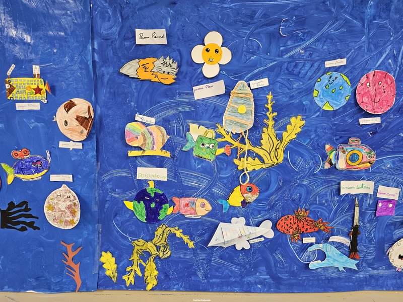 Institut-Valsainte-fresque-poissons-_4