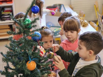 École maternelle Nîmes Noël préparatifs01